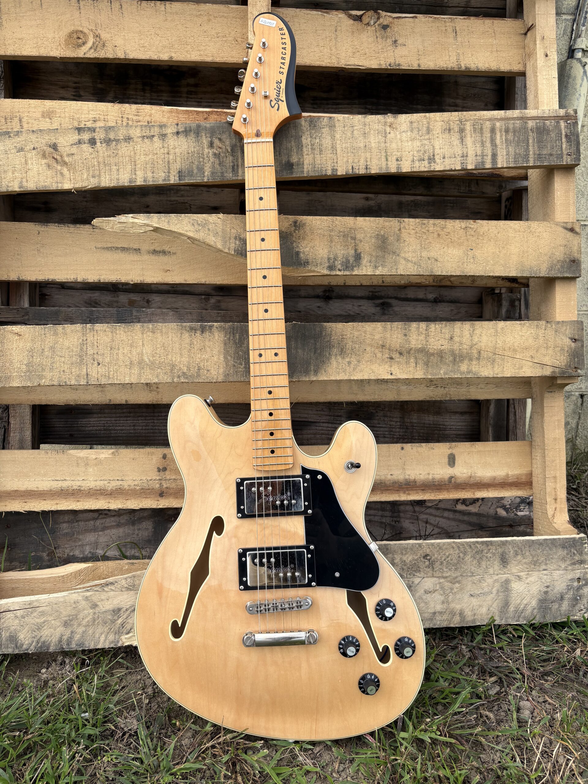 Used Squier Classic Vibe Starcaster